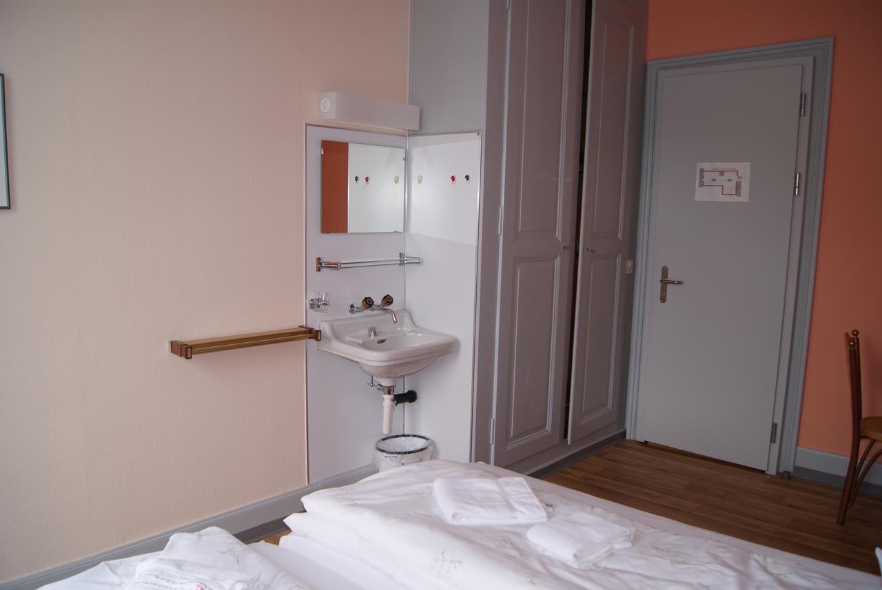 سبيز Hotel Schlosspintli المظهر الخارجي الصورة